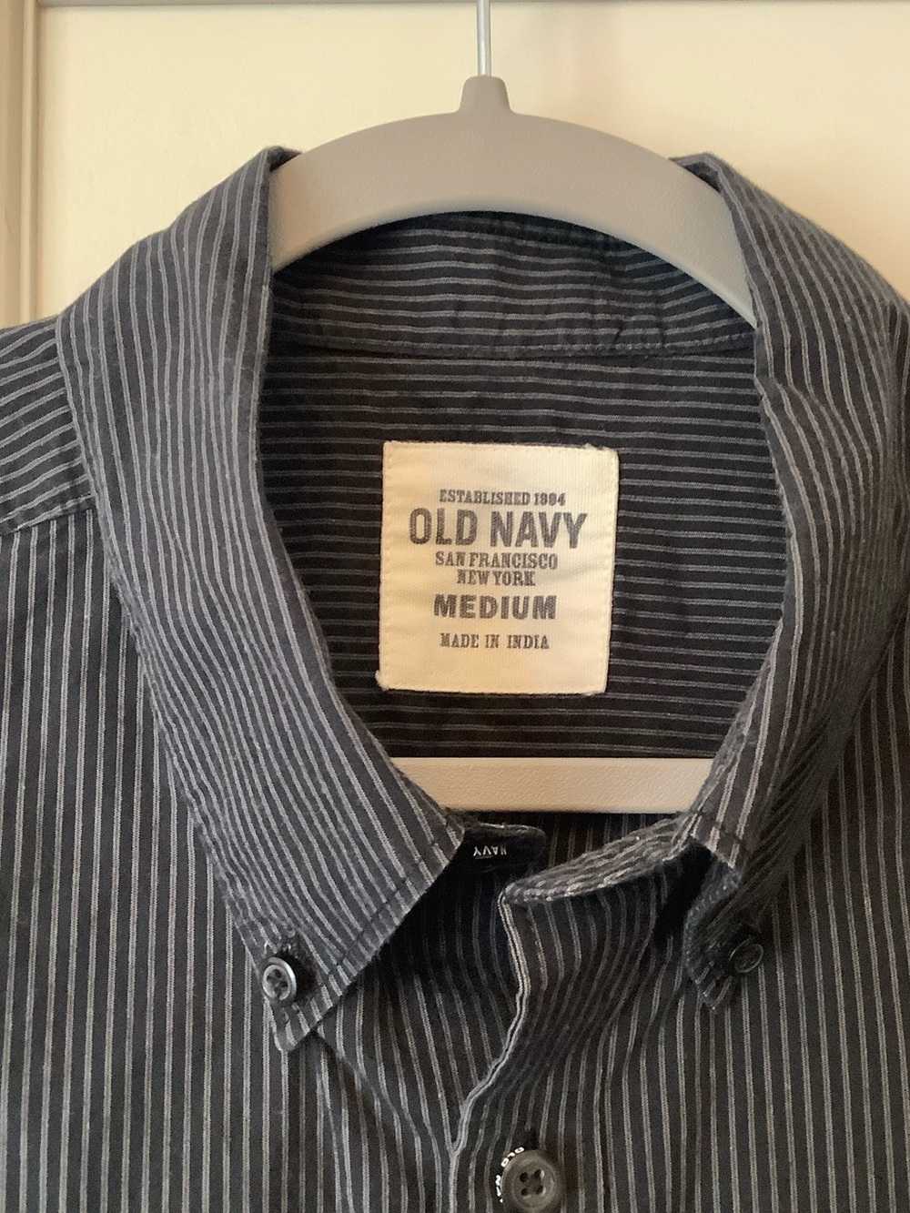 Old Navy Men's Charcoal Pinstripe Button-Down Shirt - Picture 2 of 7